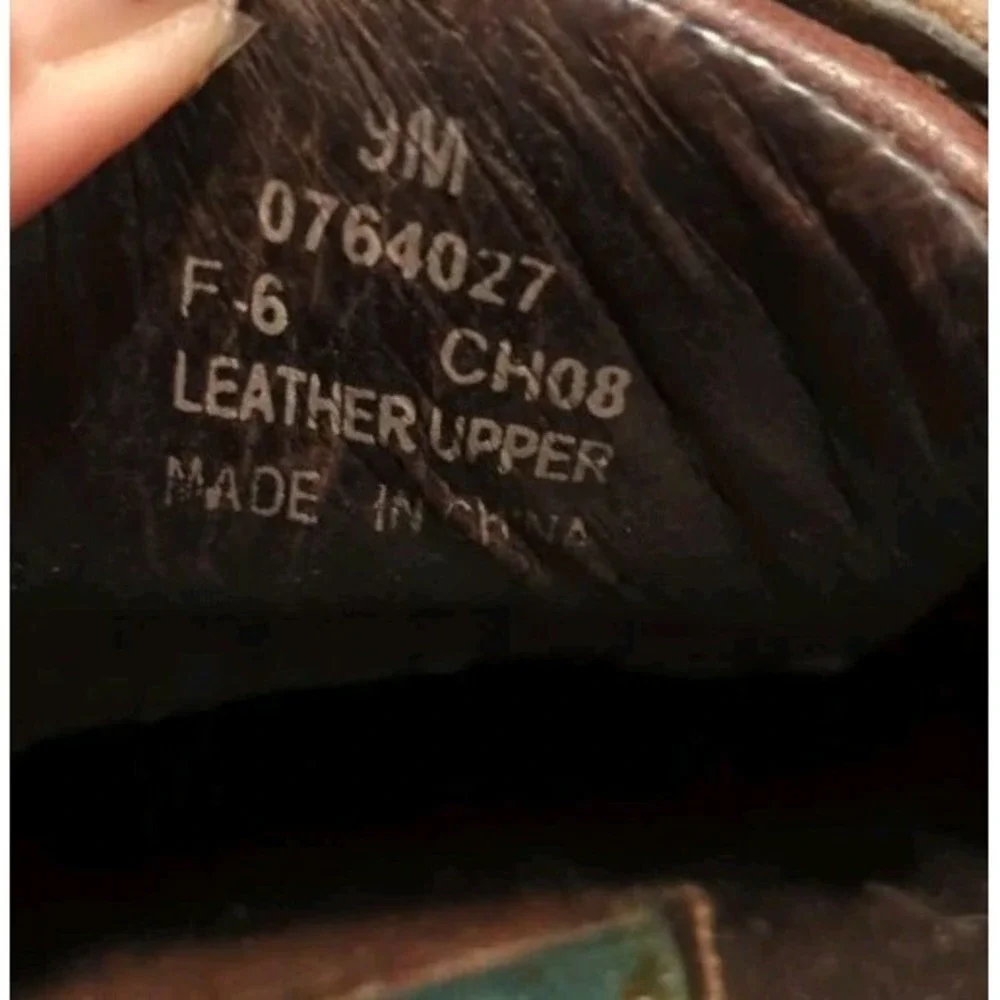 Sperry men eye